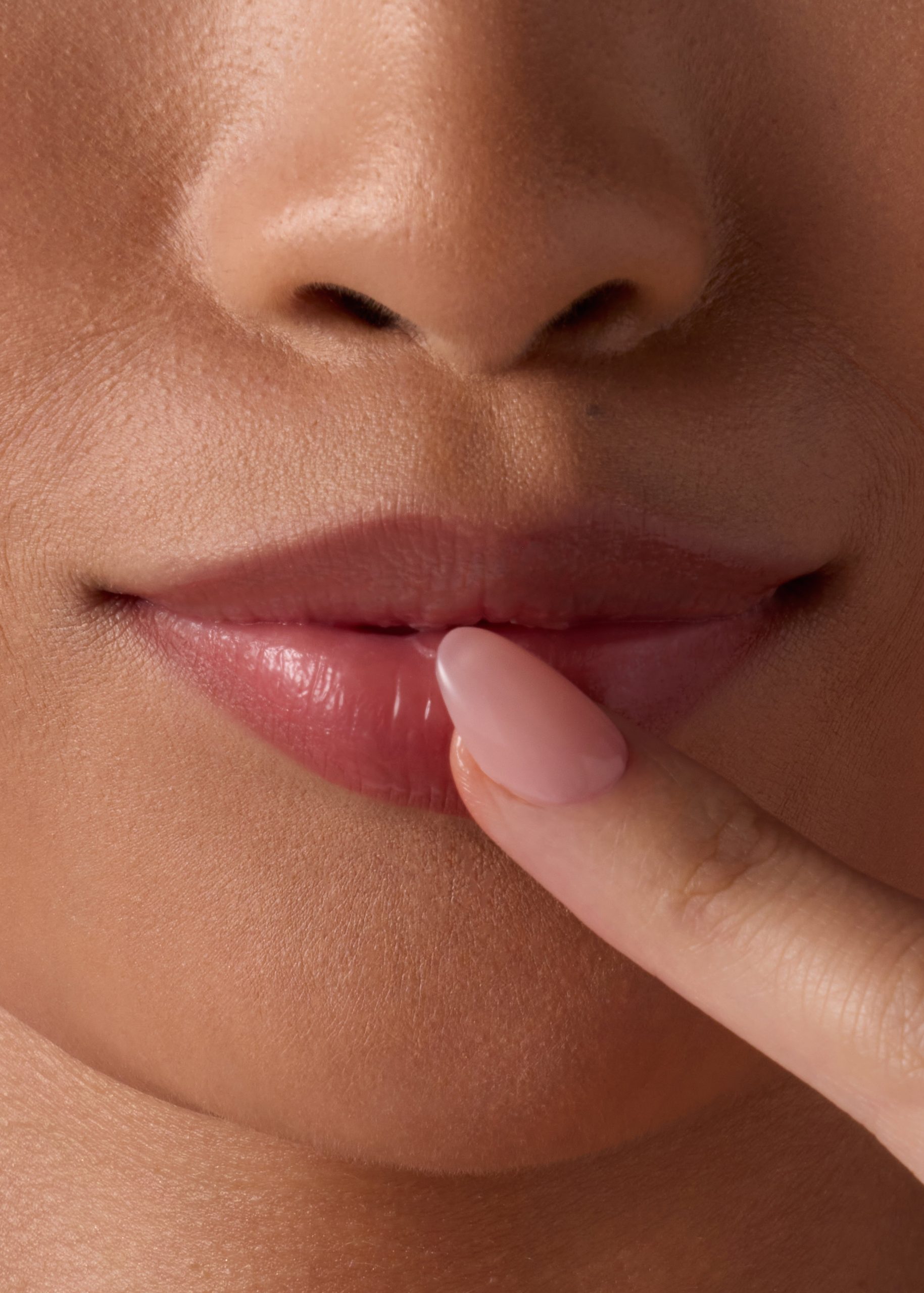 Golden Vanilla Overnight Lip Mask - Image 5